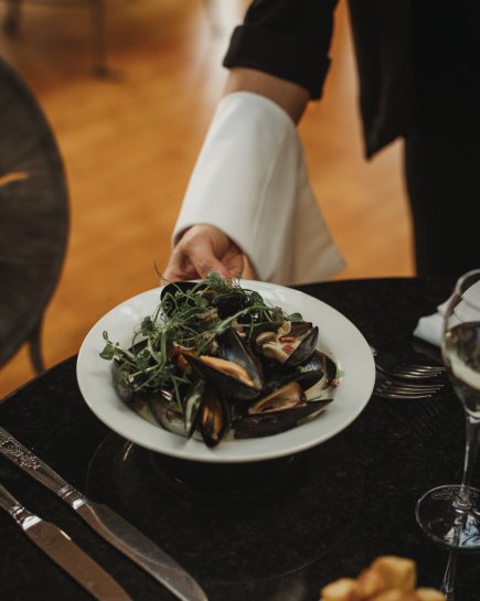 Atlantic-Hotel-Commercial-Photoshoot-Katiegoffphotography-160